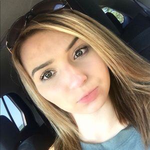 Meet your Posher, Lexi